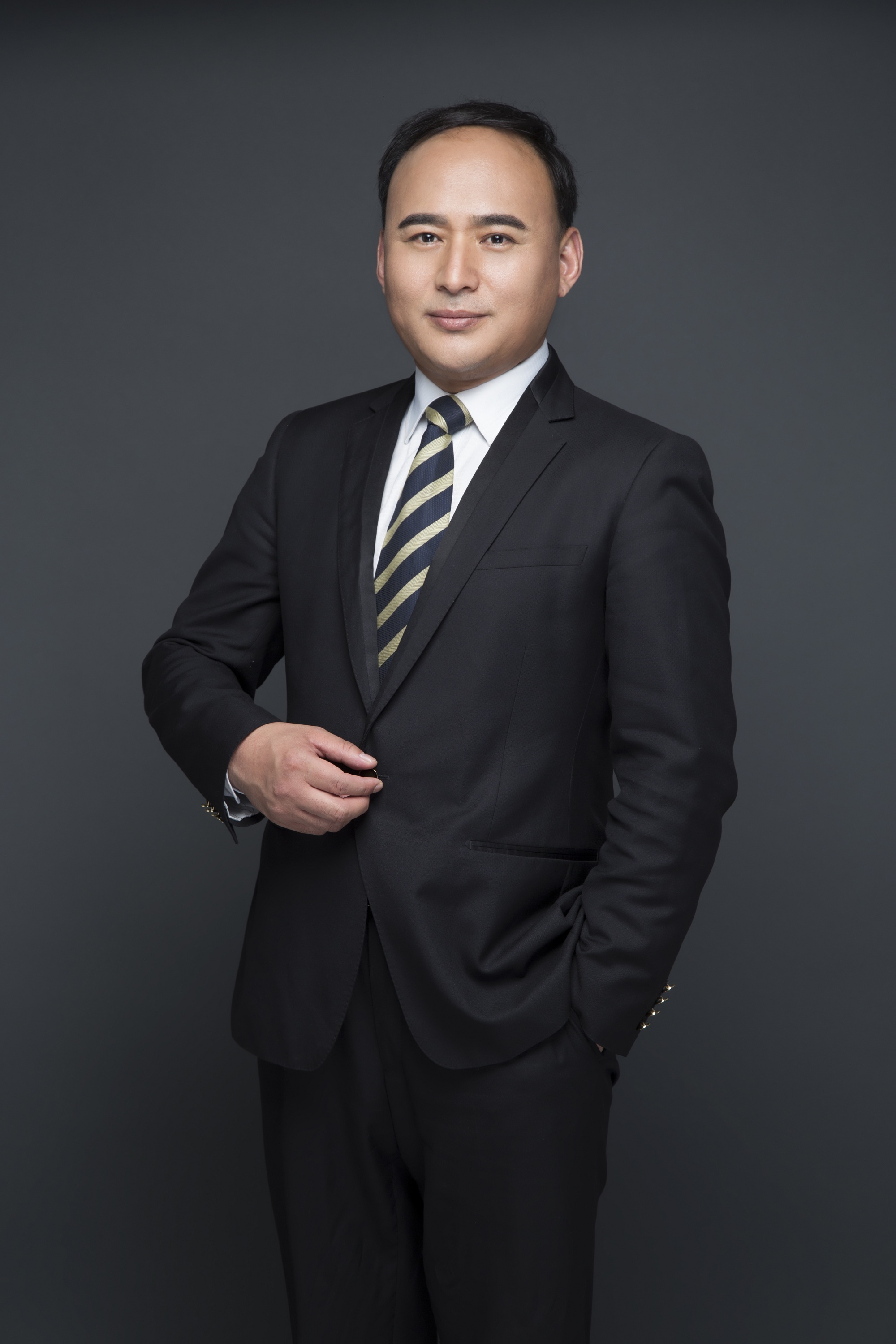 邓华英 视觉设计总监